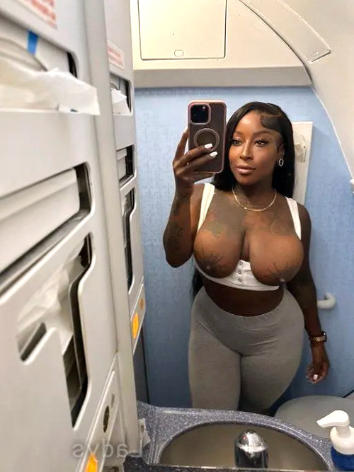 I’m available for both incall and outcal